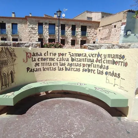 Areza Con Garaje Apartment